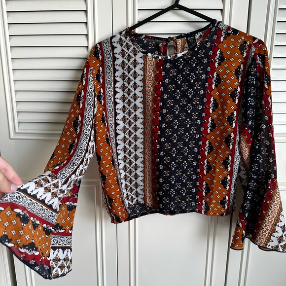 It’s Me Pattern Blouse (S) - Picture 2 of 5